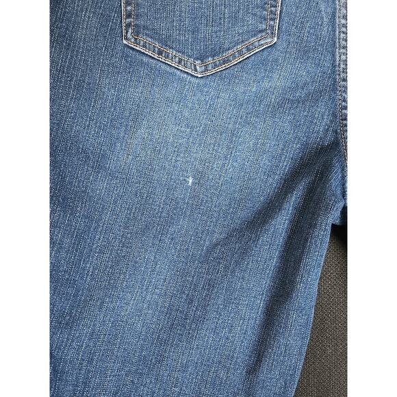 Torrid Women's Boyfriend Straight Jeans Blue 12R Whiskers, Vintage Stretch - Picture 10 of 10